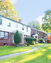Classic American Townhomes & Apts image 9