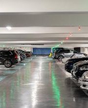 intérieur du parking Bac Montalembert à Paris