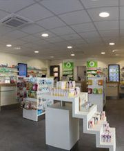 Aussenansicht der Eder-Apotheke