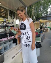 Alessandra, zertifizierte Barista SCAE L2 bei der Arbeit