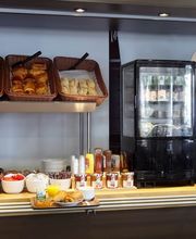 B&B HOTEL Orly Chevilly-Larue image 4