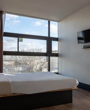 B&B HOTEL Grenoble Centre Verlaine image 4