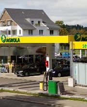 AGROLA Tankstelle und TopShop in Bauma mit selfwah Autowschanlage