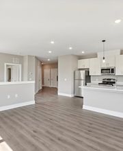 Regency @ Menlo Park Terrace image 12