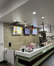 Yogurtland Sherman Oaks image 1