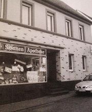 Aussenansicht der Sonnen-Apotheke