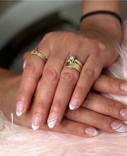 BEAUTIFUL NAILS BY LESLIE image 19