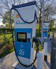 Shell Recharge Charging Station Bild 1