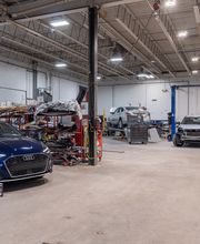 Wide Shot of Body Repair Area