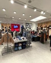 GUESS immagine 4