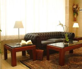 hotel-gran-legazpi-sofa-04.jpg