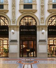 Bottega Veneta Milan Galleria immagine 1