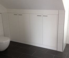 Badezimmerschrank