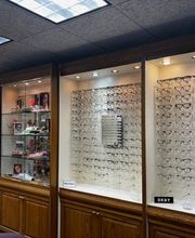 Tiffin Eye and Lasik Center image 5