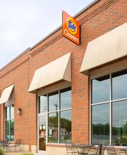 Tide Cleaners image 5