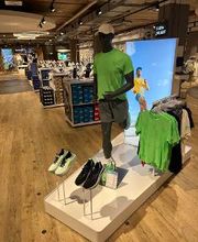 INTERSPORT Voswinkel Limbecker Platz Bild 10