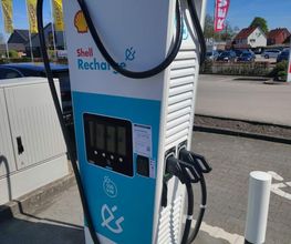 Shell Recharge Charging Station Bild 1
