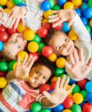 Apfelblüte Kinderkrippe Zürich - Witikon Bild 1