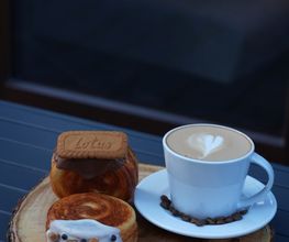 Croissant Bar Bild 6
