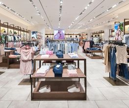 GUESS imagen 2