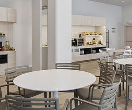 B&B HOTEL Logroño Las Cañas imagen 6