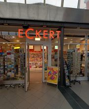 Eckert Saalfeld, Im Bahnhof