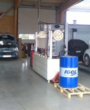 AD Garage DES LACS image 3