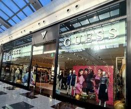 GUESS imagen 1