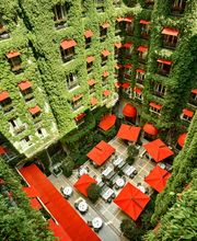 Hôtel Plaza Athénée, Paris