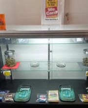 Exotic Strains Smoke N vape image 9