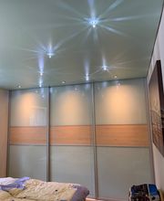 Schlafzimmer und Spanndecke mit Sternenhimmel