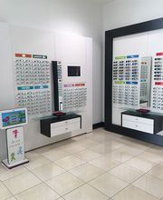 Opticien LAVAL Optical Center image 1