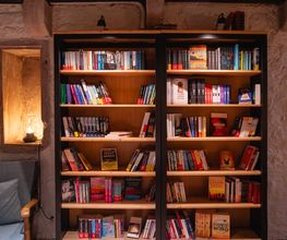 Cozy Place | books & coffee Bild 3