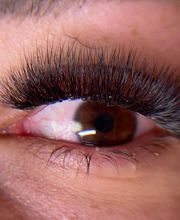 Beauty Salon by Barbora Porsova Bild 3