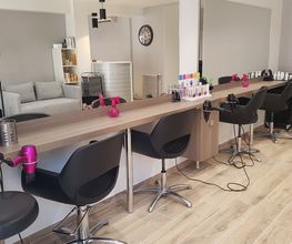 Rey Coiffure image 2