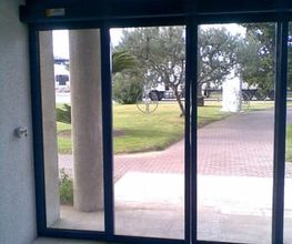 145833-obermatic-puertas-rapidas-de-cristal-4.jpg