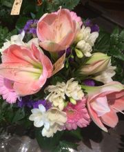 A Fleur De Pot image 3
