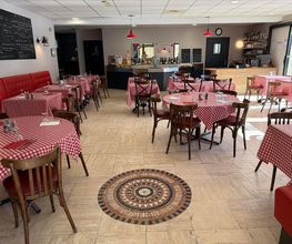 La Table des Potes image 1