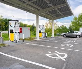 Shell Recharge Charging Station Bild 1