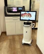 Dr. med. dent. Hofstetter Flavio Bild 7