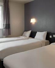 B&B HOTEL Saclay image 5