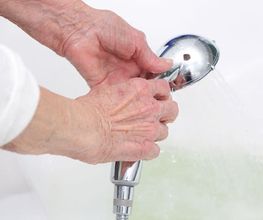 NBB Sanitaires SA - Clinique de la Baignoire Bild 5