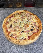 Rock'n'Roll Pizza image 5