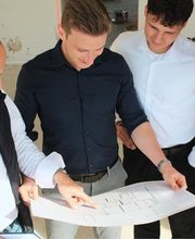 Als erfahrener Hausverwalter in Koblenz bietet die BT Hausverwaltung einen umfassenden Service rund um die Verwaltung und Betreuung von Wohnimmobilien – zuverlässig, effizient und kundenorientiert.