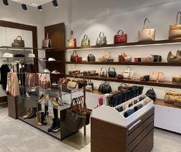 GUESS immagine 4