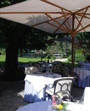 Hostellerie Restaurant Les Gorges de l'Aveyron image 3