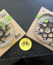 Galfer Bike Bremsscheiben bei allée-rad in Berlin-Prenzlauer Berg. Hochwertige Disc Wave Rotoren aus Spanien für präzise Bremsleistung und geringes Gewicht – ideal für sportliche und individuelle Aufbauten.