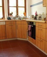 ... und Türen aus Erlenholz.