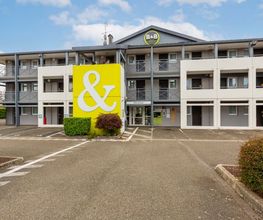 B&B HOTEL Chartres Le Forum image 3