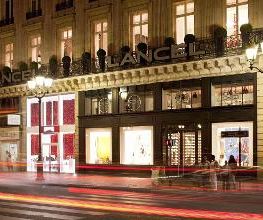 Camper Opera Paris image 4